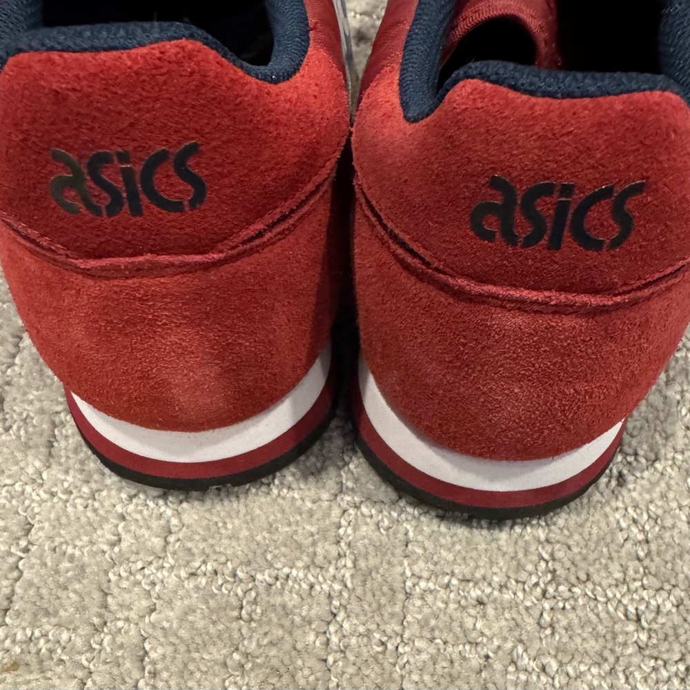 🔖 NWT Asics Red and Blue Sneakers - Picture 2 of 5